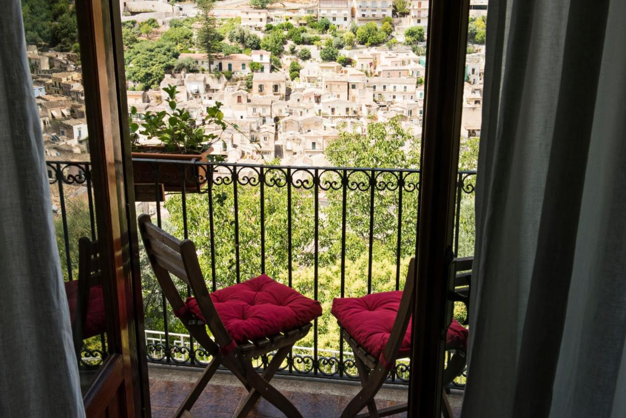 Le Stanze Del Cioccolato Bed & Breakfast Modica Ngoại thất bức ảnh